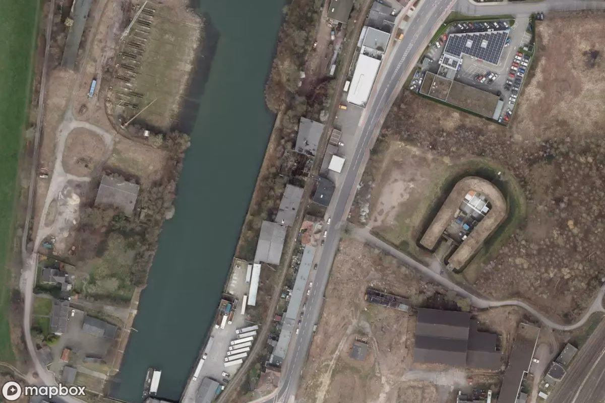 Satellitbillede set fra luften af Fabrik, et forladt Fabrik i Minden, Tyskland