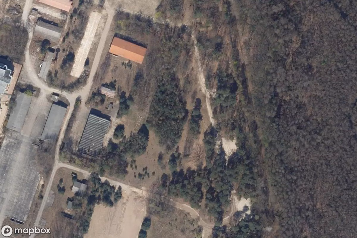 Satelitní letecký pohled na Lagerbunker, opuštěné Bunkr v Dahlewitz, Německo