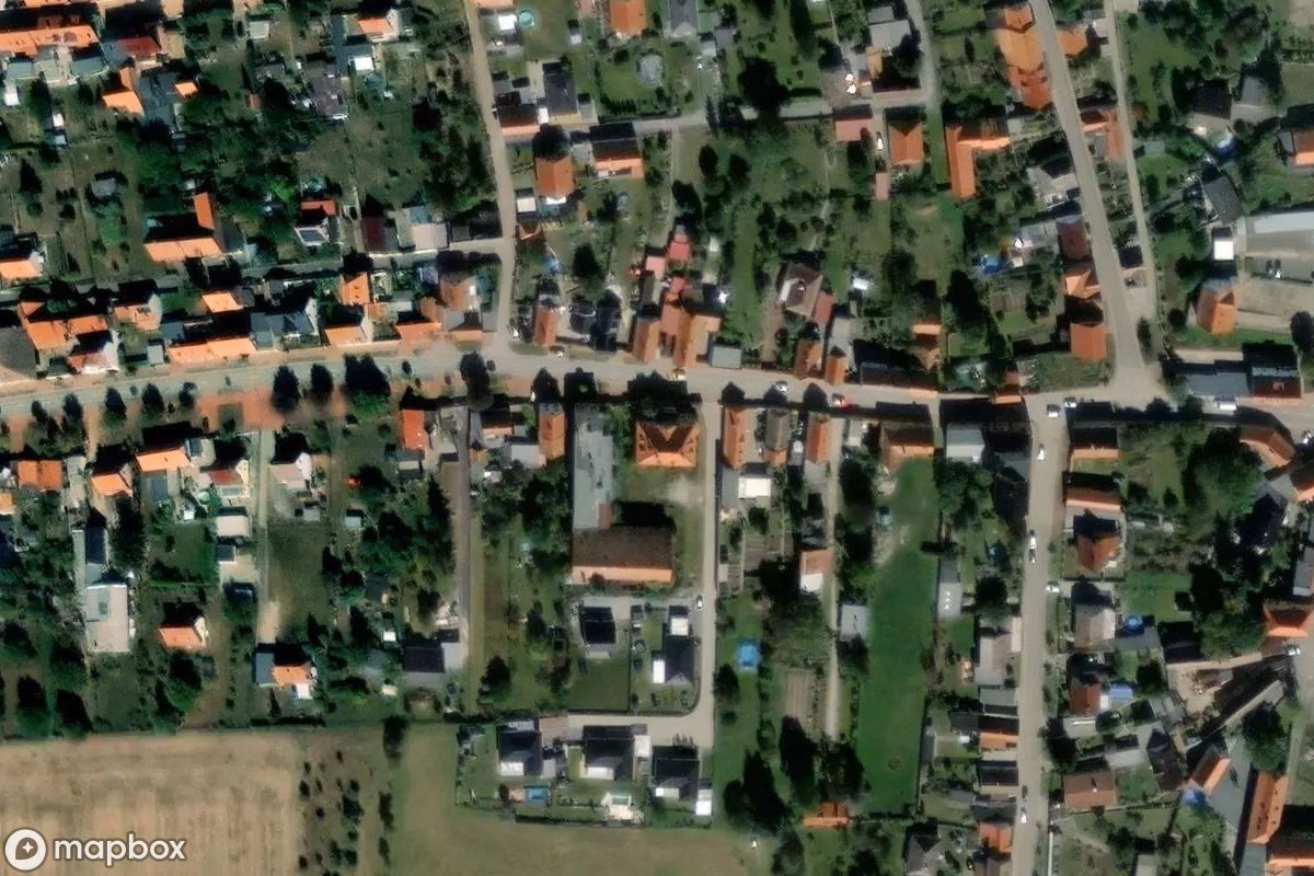 Satellitbild från luften av Haus, en övergiven  i Ballenstedt, Tyskland