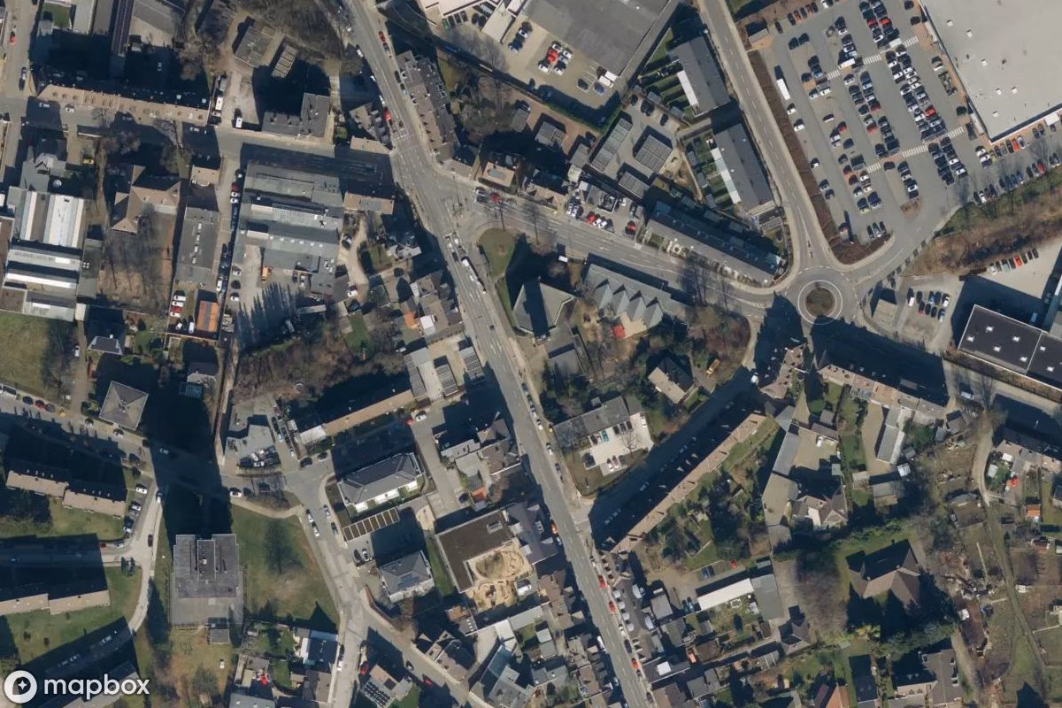 Satelitní letecký pohled na Kirche, opuštěné Kostel v Velbert, Německo