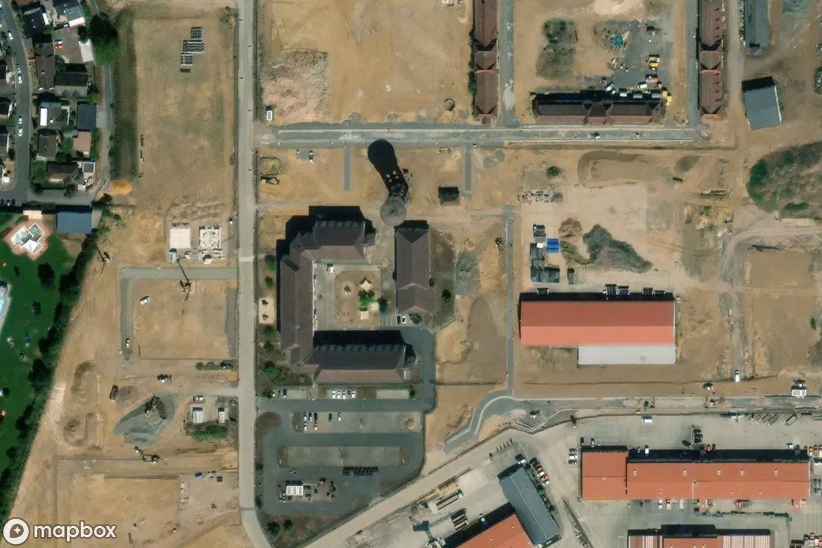 Vue aérienne satellite de Kasernengebäude, un abandonné à Babenhausen, Allemagne