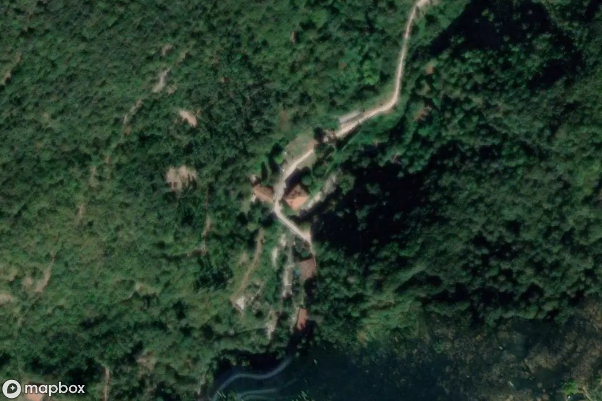 Satellitenansicht von Villa Maffizzoli, eine verlassene Wohnhaus in Gaino, Italien