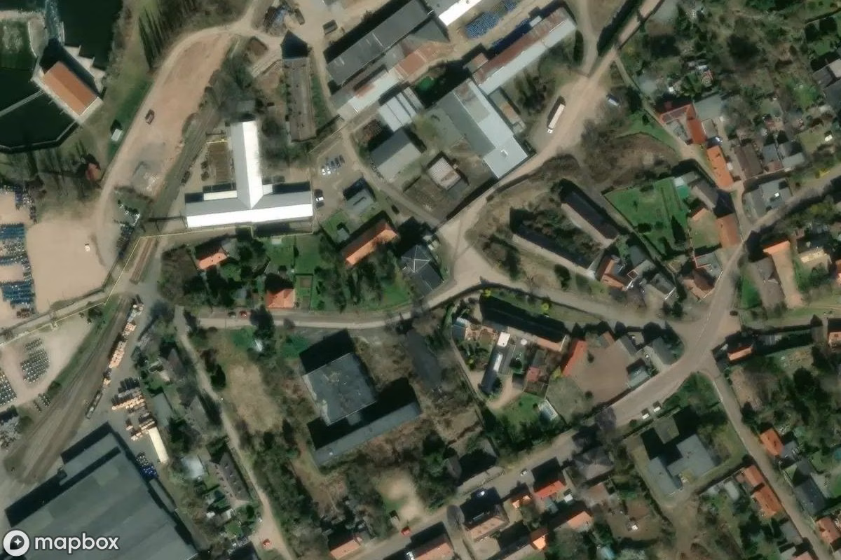 Satellitenansicht von Haus, eine verlassene  in Wettin-Löbejün, Deutschland