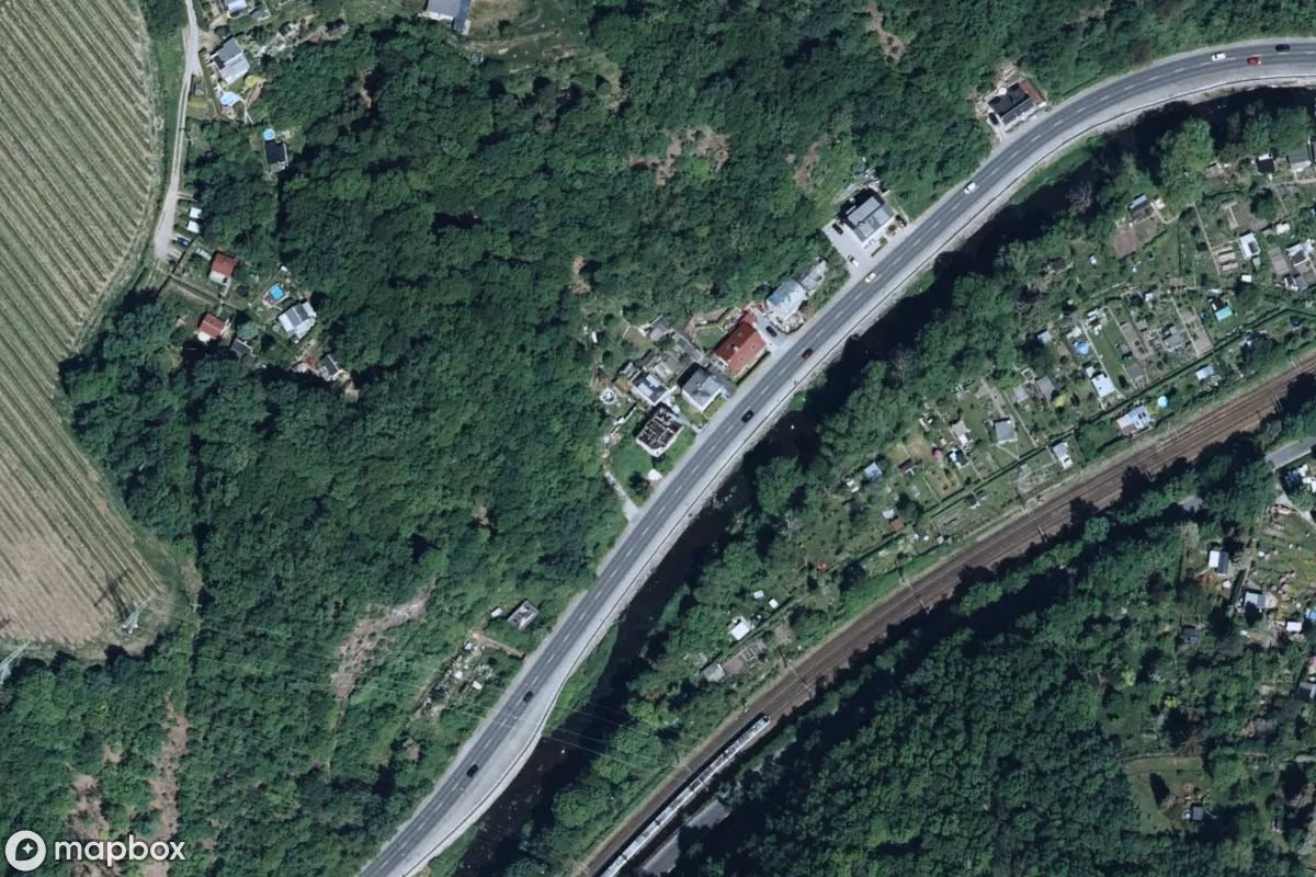 Műholdas légi felvétel Haus helyszínről, egy elhagyatott Rom itt: Dresden, Németország