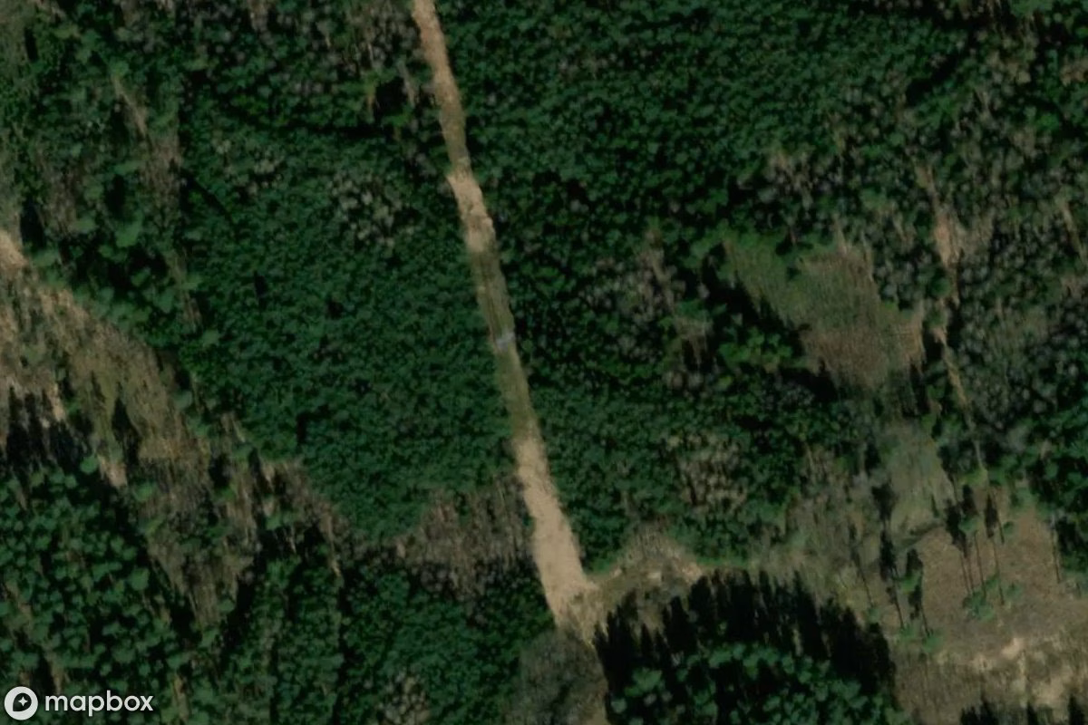 Satellittbilde fra luften av Bunker, et forlatt Bunker i Henrykowo, Polen