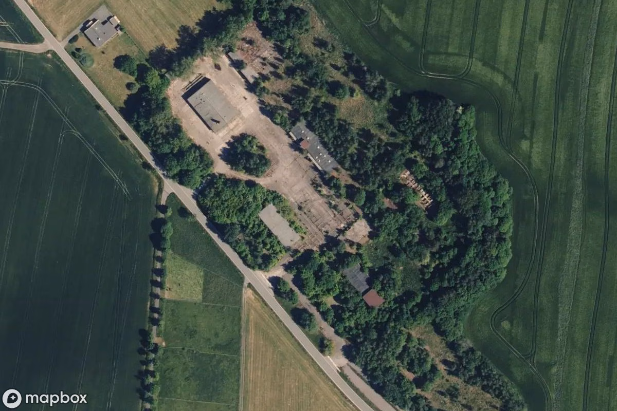Satellietbeeld vanuit de lucht van Tanklager, een verlaten  in Löbau, Duitsland