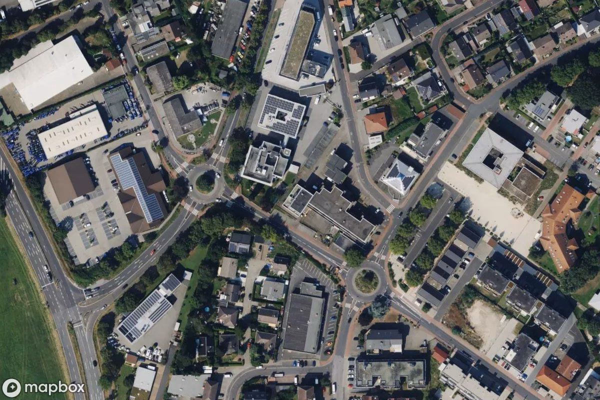 Vista aérea por satélite de Boxverband & Bäckerei, un Residencia abandonado en Langendiebach, Alemania