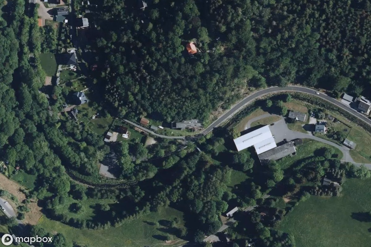 Satellittbilde fra luften av Altenheim, et forlatt Sykehus i Altenberg, Tyskland