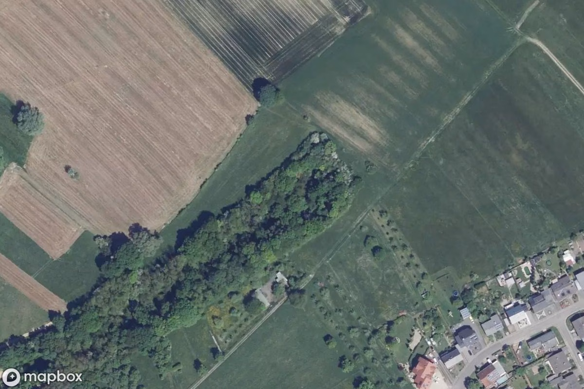 Satelitní letecký pohled na Eisenbahntunnel, opuštěné Tunel v Biringen, Německo
