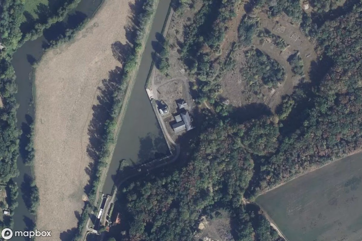 Aerial satellite view of Große Pumpenstation, an abandoned Factory in Chevroches, France