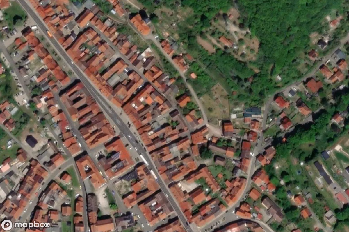 Műholdas légi felvétel Wohnhaus helyszínről, egy elhagyatott Lakóház itt: Wasungen, Németország