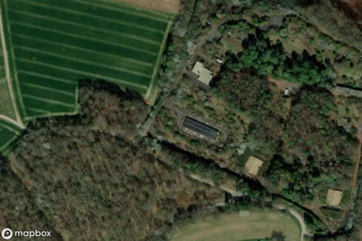 Műholdas légi felvétel Flugplatz helyszínről, egy elhagyatott  itt: Bitburg, Németország