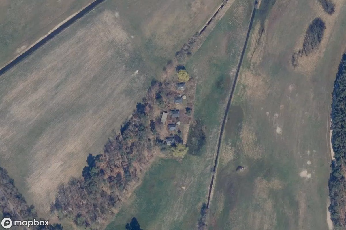 Műholdas légi felvétel Bungalowsiedlung helyszínről, egy elhagyatott  itt: Rathenow, Németország