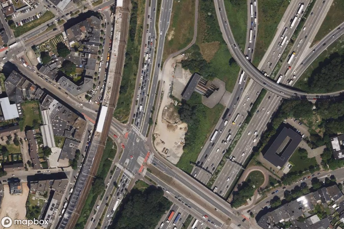 Satellitbild från luften av Premetro-Zugang, en övergiven i Antwerp, Belgien