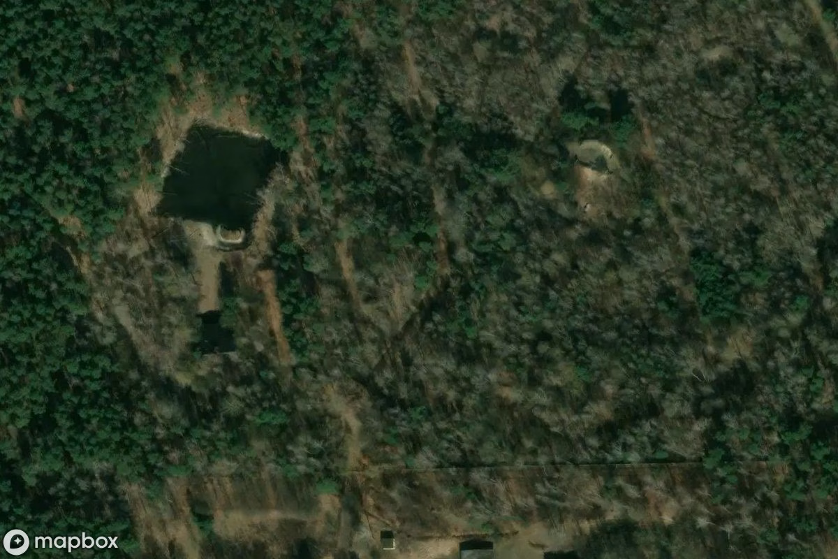 Vue aérienne satellite de Dywizja rakietowa Słupno, un Site militaire abandonné à Ciemne, Pologne