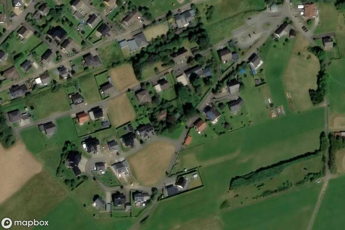Satellitbillede set fra luften af Haus, et forladt  i Wallenborn, Tyskland