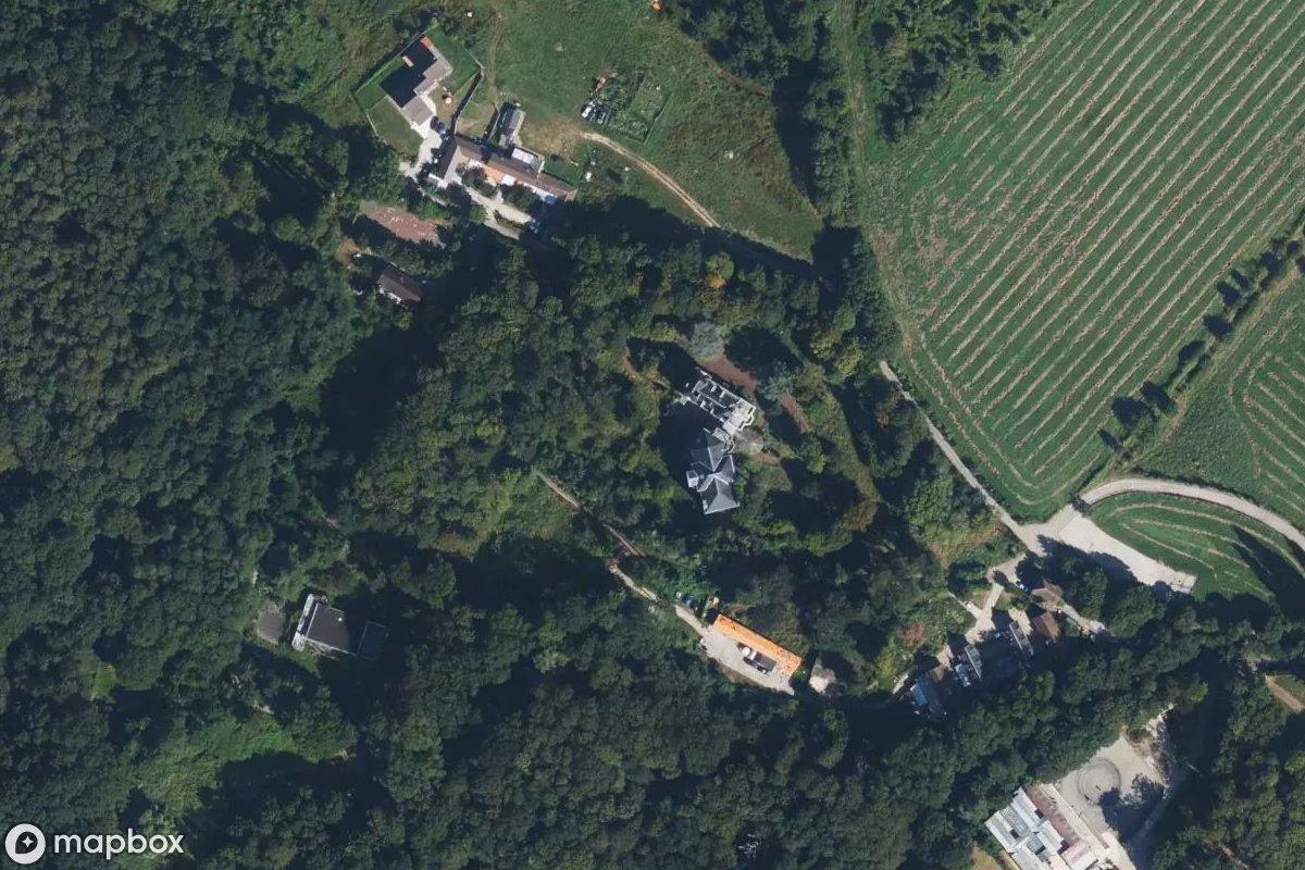 Satellietbeeld vanuit de lucht van Scarface, een verlaten in Bessancourt, Frankrijk