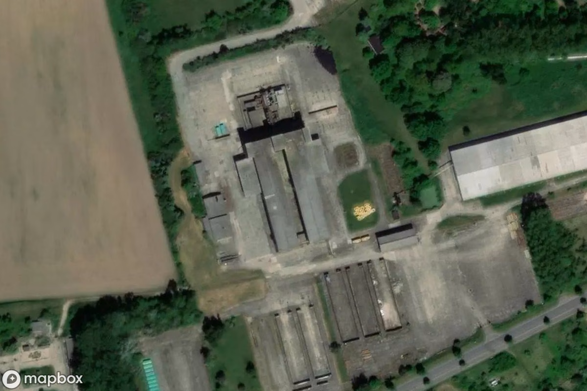 Satellitbild från luften av Fabrik, en övergiven Fabrik i Grevesmühlen, Tyskland