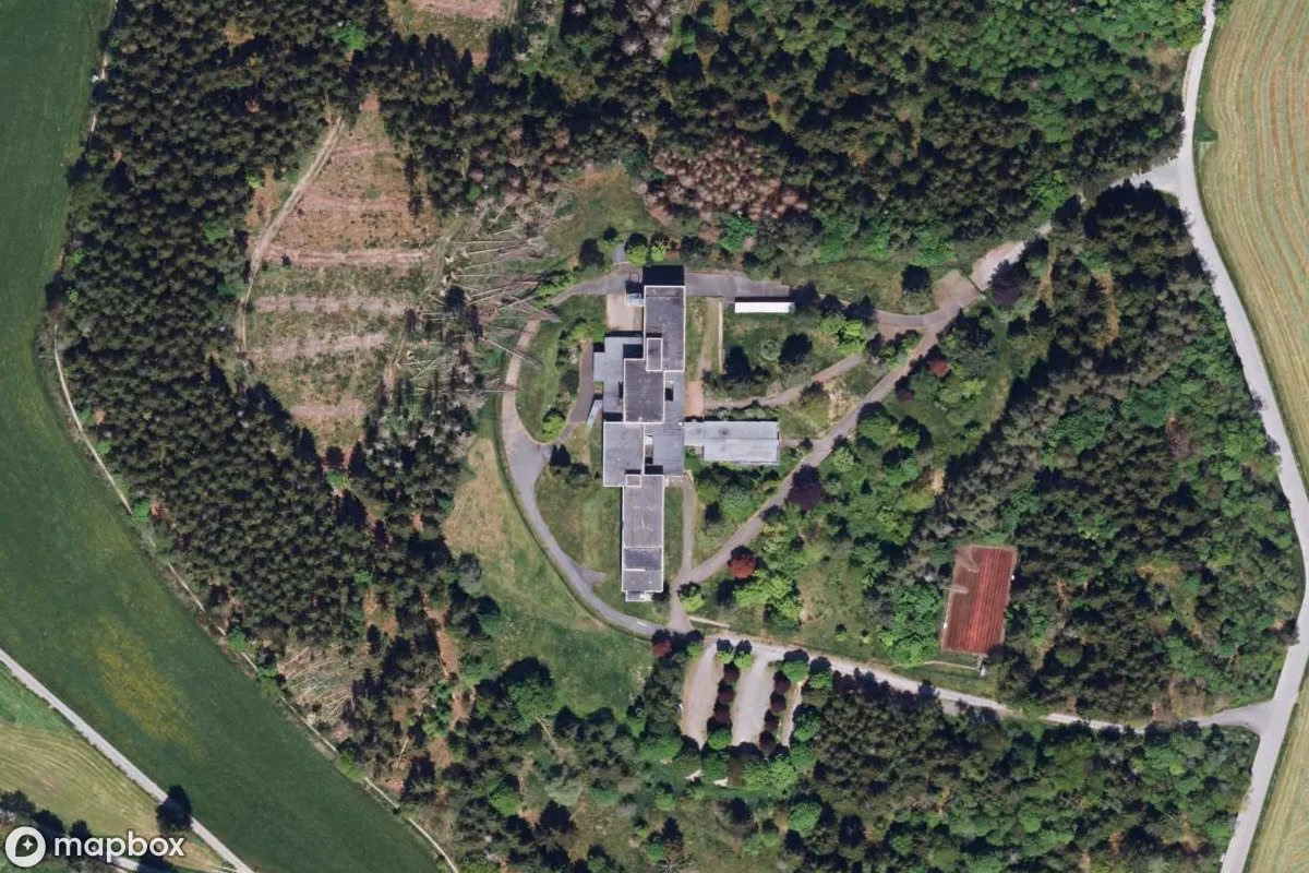 Műholdas légi felvétel Rothaarklinik helyszínről, egy elhagyatott Kórház itt: Bad Berleburg, Németország