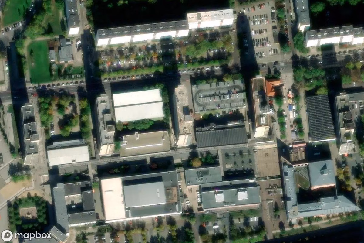 Aerial satellite view of Hochhaus Scheibe B, an abandoned  in Halle (Saale), Germany