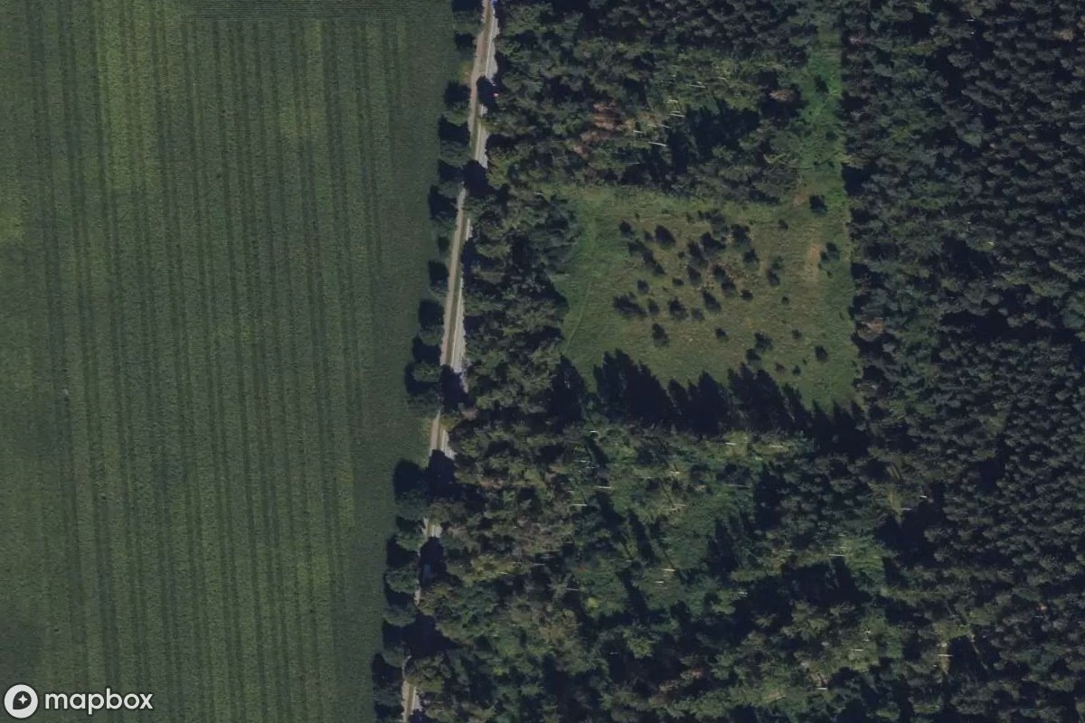 Satellittbilde fra luften av Bunker, et forlatt Bunker i Kaltenkirchen, Tyskland