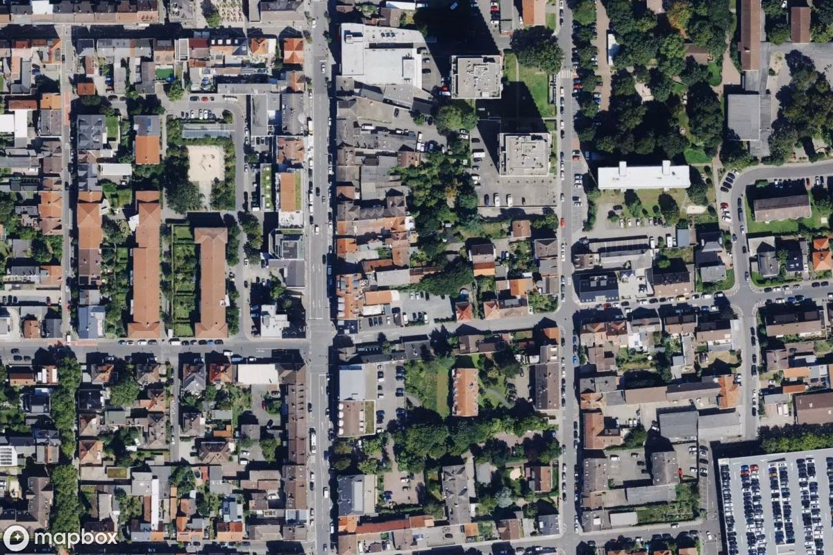 Satellitenansicht von Haus, eine verlassene  in Neu-Isenburg, Deutschland