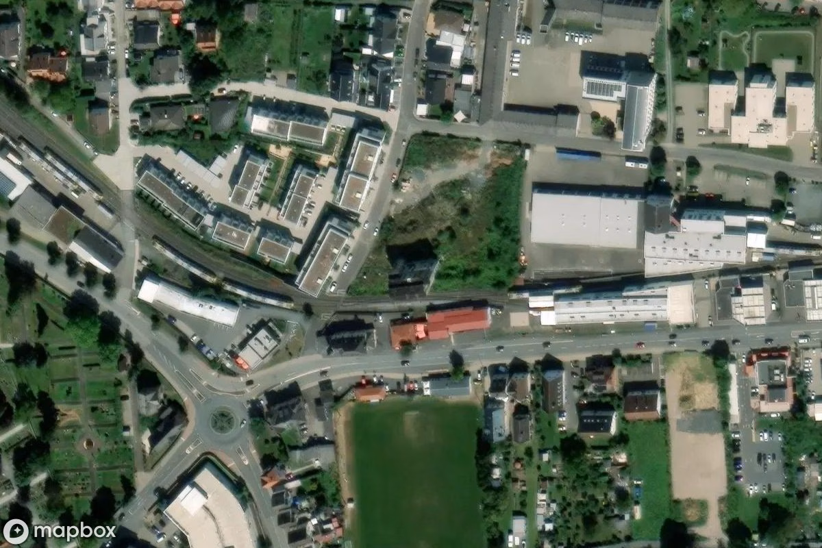 Satellitenansicht von Ehemalige Nudelfabrik, eine verlassene Fabrik in Butzbach, Deutschland