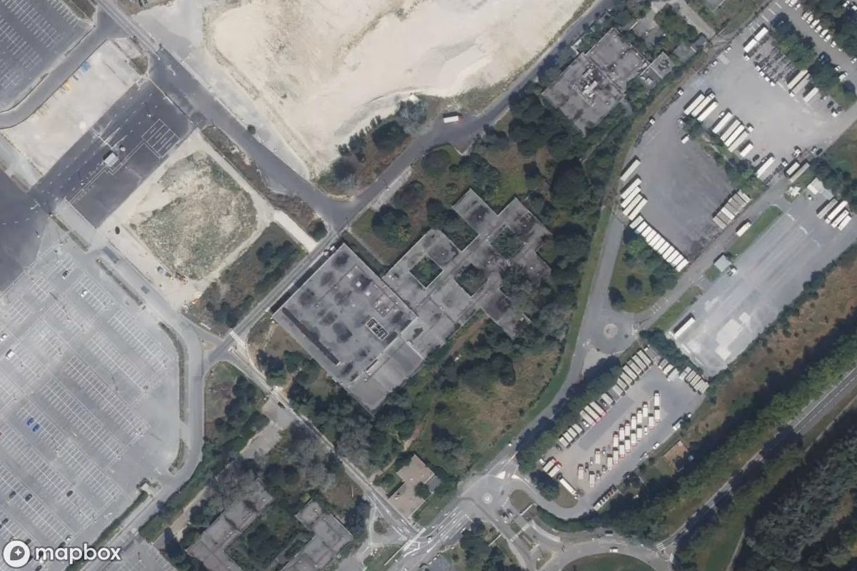 Aerial satellite view of Fabrik Gruyère, an abandoned Factory in Aulnay-sous-Bois, France