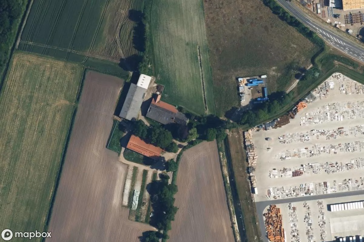 Satellitbillede set fra luften af Haus mit Scheune, et forladt  i Papenburg, Tyskland