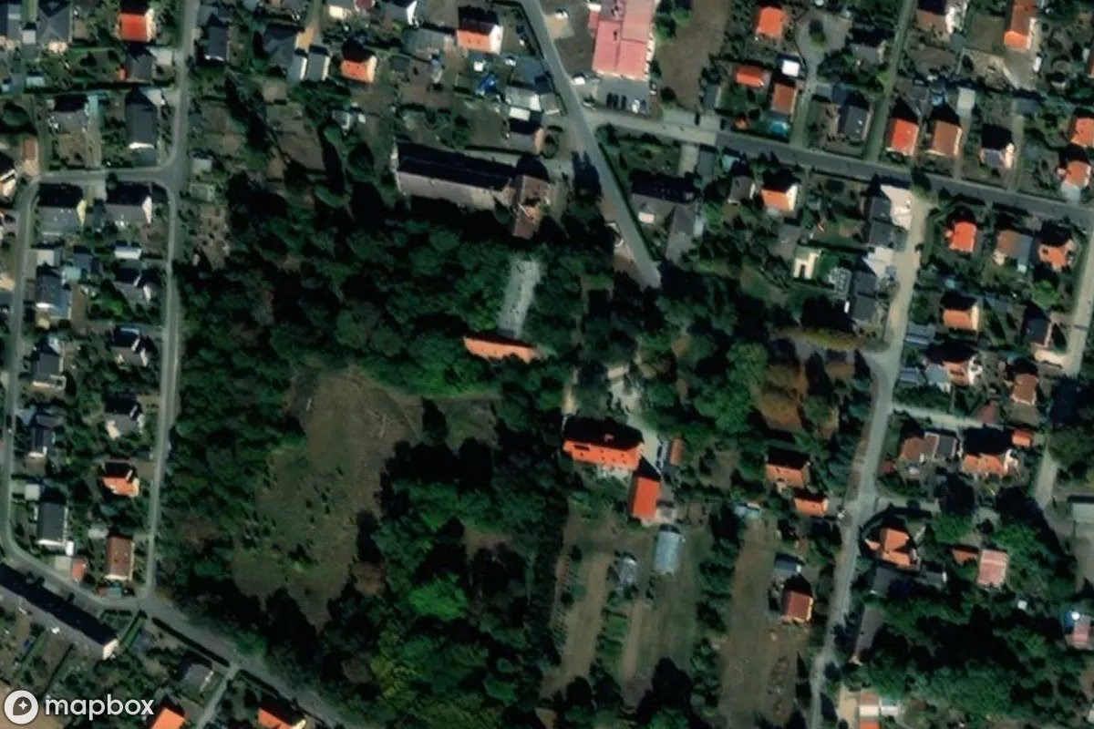 Satellitbillede set fra luften af Gasthaus, et forladt  i Trollenhagen, Tyskland