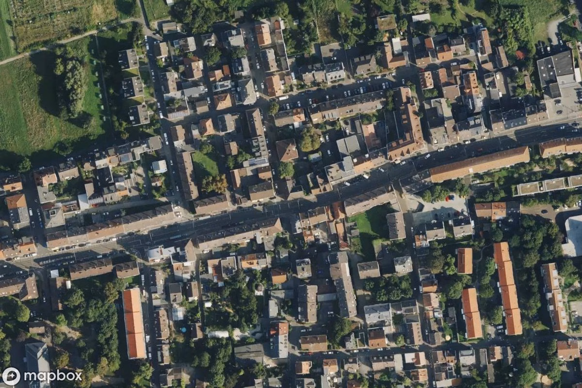 Satellitbillede set fra luften af Gasthof, et forladt Hotel i Frankfurt, Tyskland