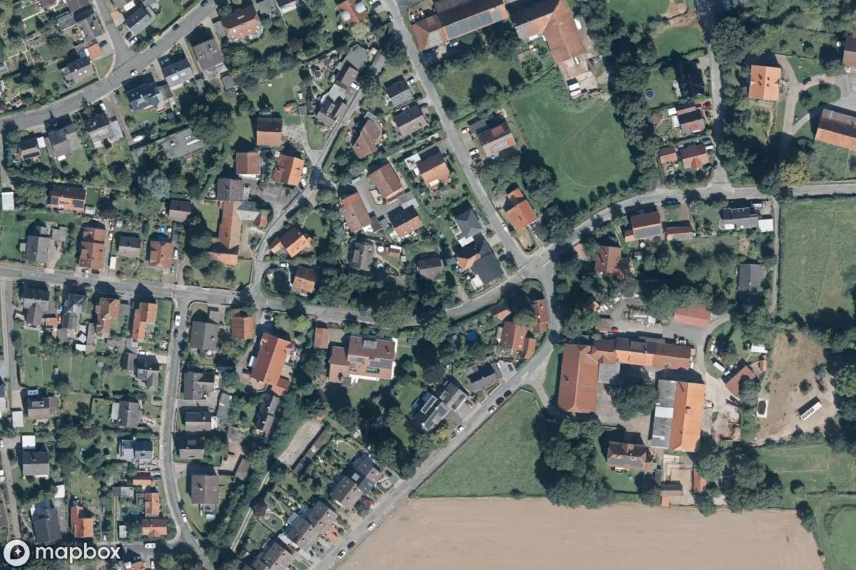 Vista aérea por satélite de Wohnhaus, un Residencia abandonado en Bad Salzuflen, Alemania