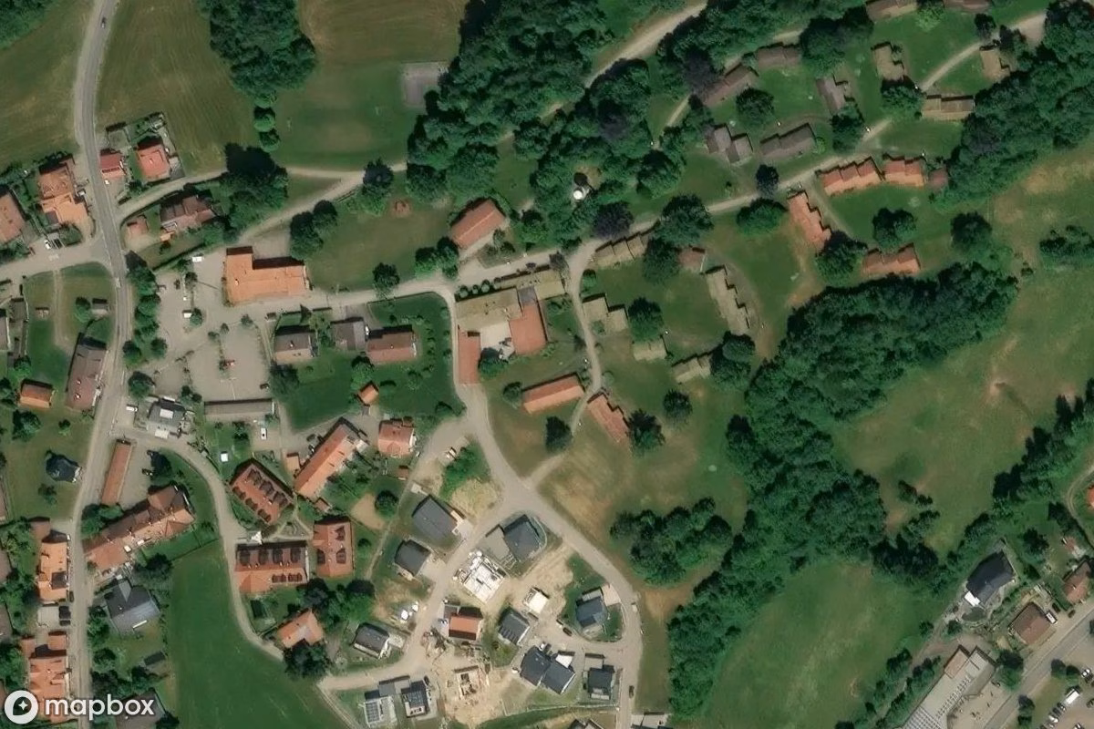 Satellitenansicht von Ferienpark, eine verlassene in Lindenberg im Allgäu, Deutschland