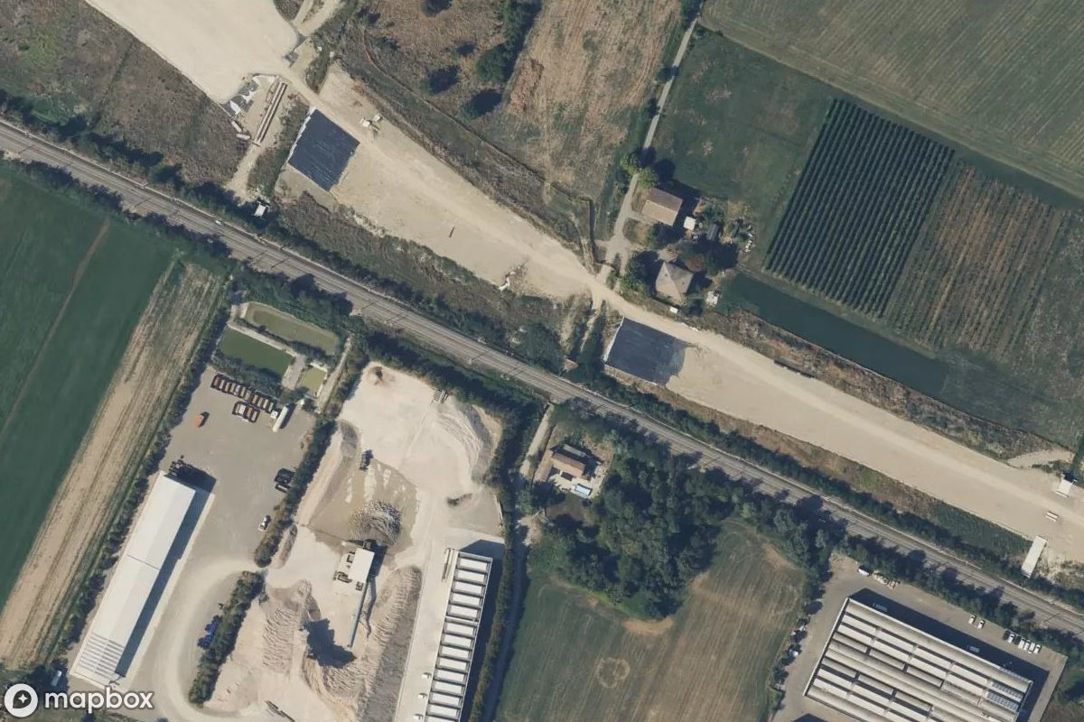 Műholdas légi felvétel Haus helyszínről, egy elhagyatott  itt: Reggio nell'Emilia, Olaszország