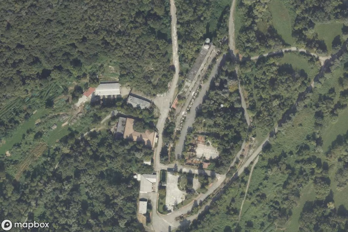 Műholdas légi felvétel Geisterstadt Las Vegas helyszínről, egy elhagyatott  itt: Olginate, Olaszország