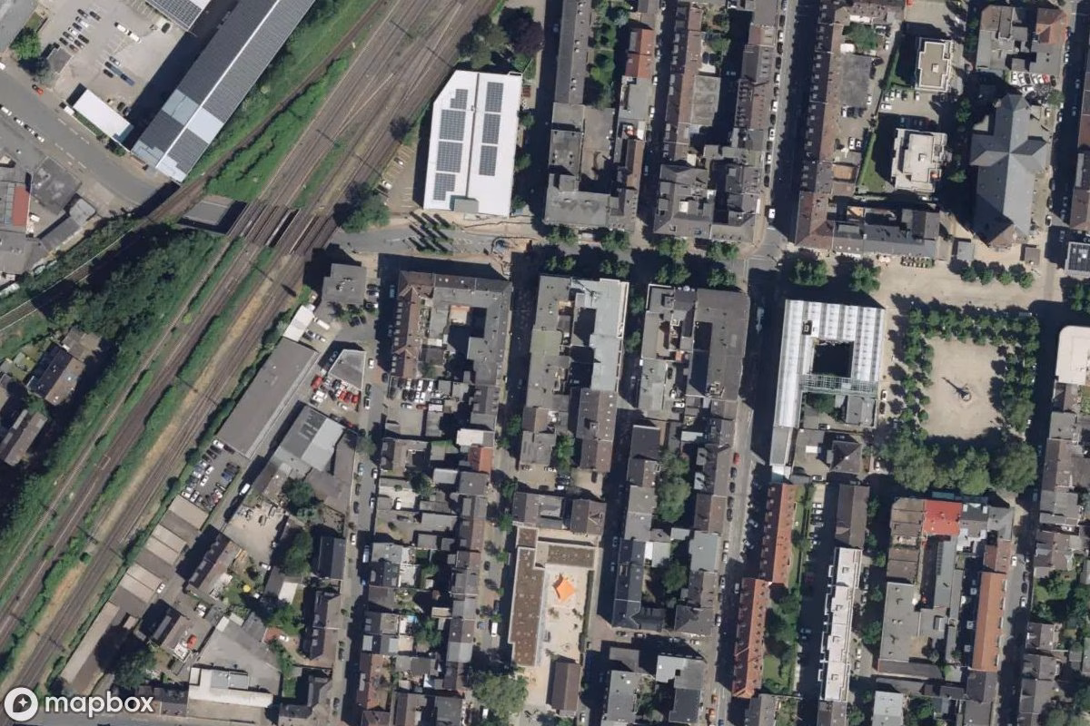 Satellittbilde fra luften av Kiosk, et forlatt Butikk i Oberhausen, Tyskland