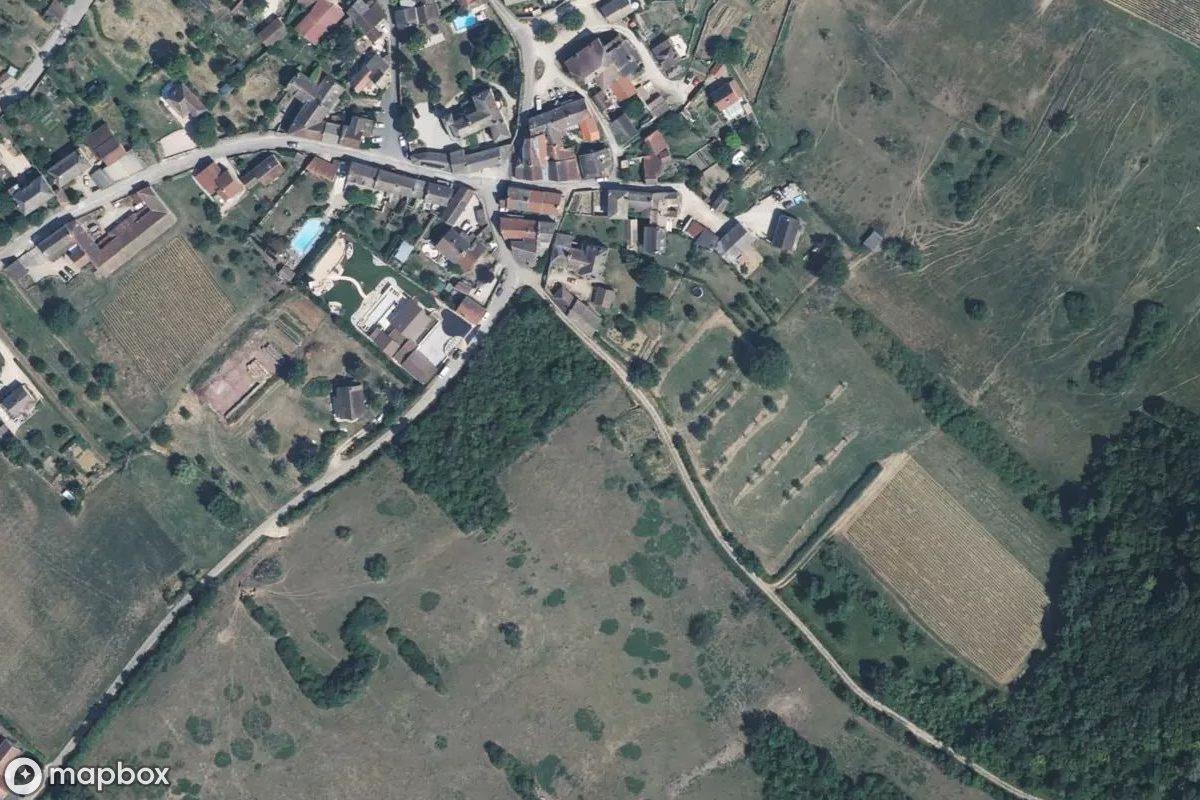 Aerial satellite view of Autofriedhof, an abandoned Vehicle in Saint-Denis-de-Vaux, France