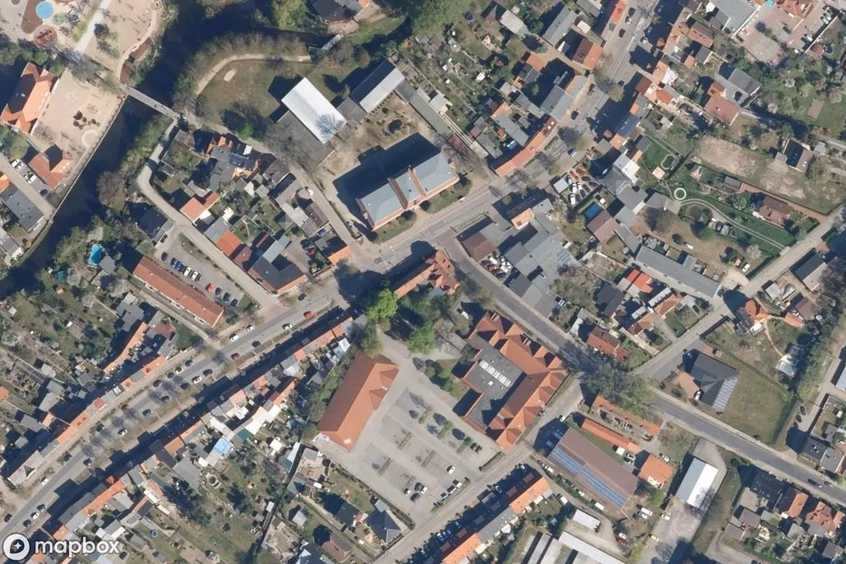 Satellitenansicht von Altes Haus, eine verlassene in Perleberg, Deutschland