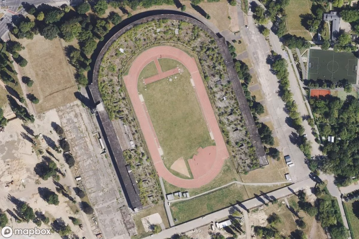 Satelitní letecký pohled na RKS Skra, opuštěné  v Warsaw, Polsko