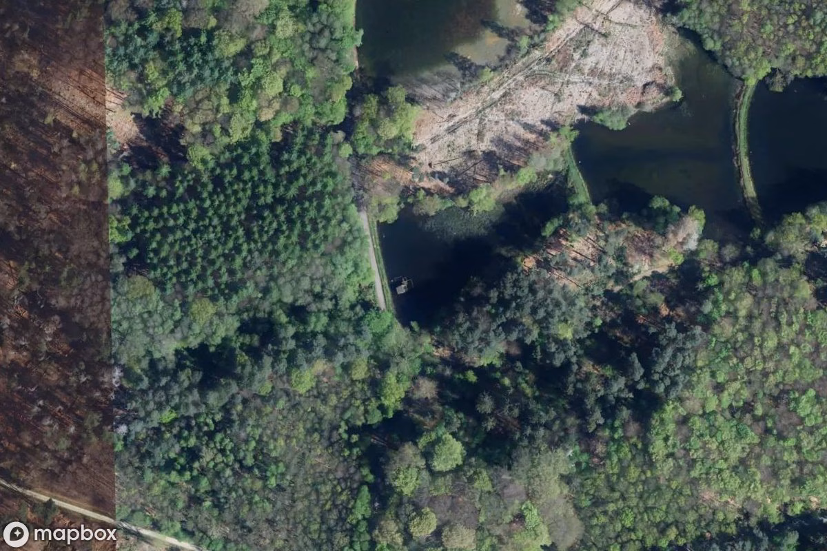 Satellitbild från luften av Fischerhaus, en övergiven  i Lohmar, Tyskland