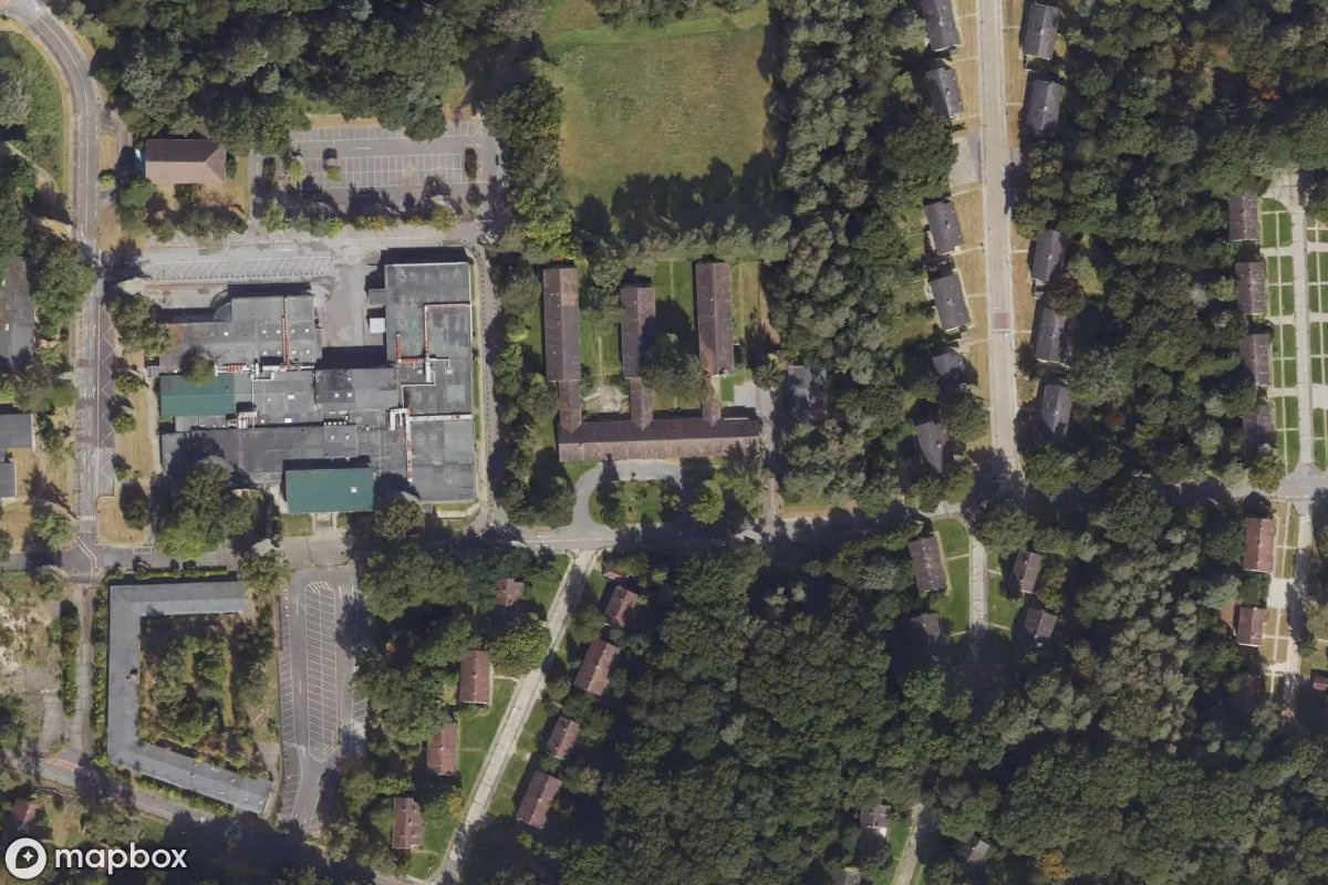 Satellitbillede set fra luften af Sparkasse, et forladt Butik i Mönchengladbach, Tyskland