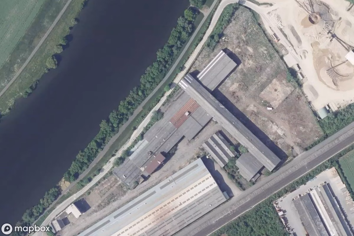 Satellittbilde fra luften av Lagerhalle, et forlatt Industri i Yutz, Frankrike