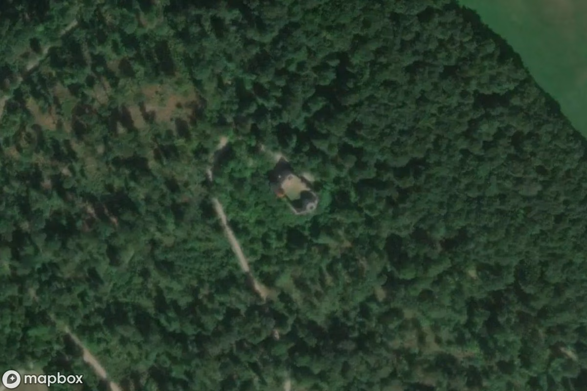 Satellitenansicht von Burg Haineck, eine verlassene Schloss in Nazza, Deutschland