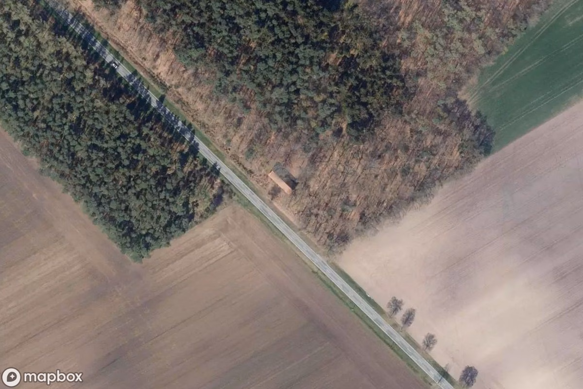 Satelitní letecký pohled na Scheune, opuštěné Statek v Beckeln, Německo