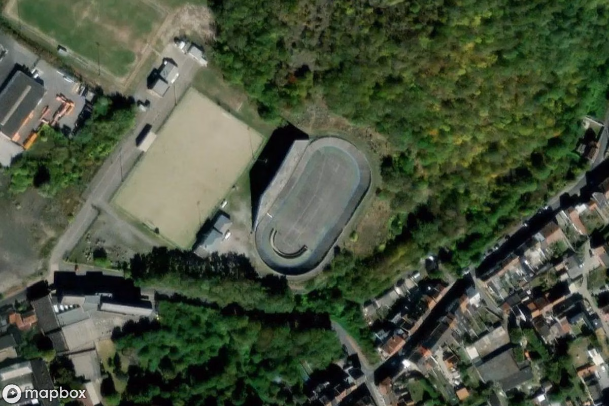 Satellitenansicht von Fahrradrennbahn, eine verlassene  in Charleroi, Belgien