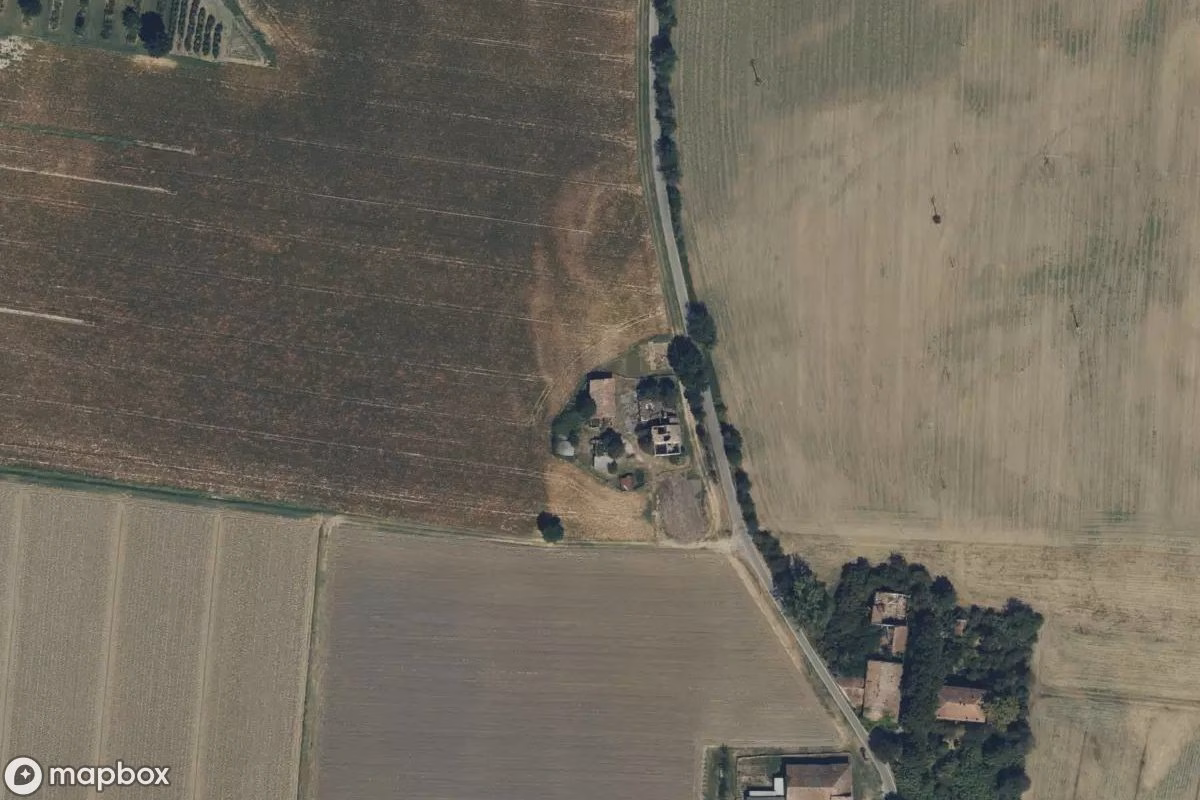 Aerial satellite view of Villa, an abandoned Residence in Taneto, Italy
