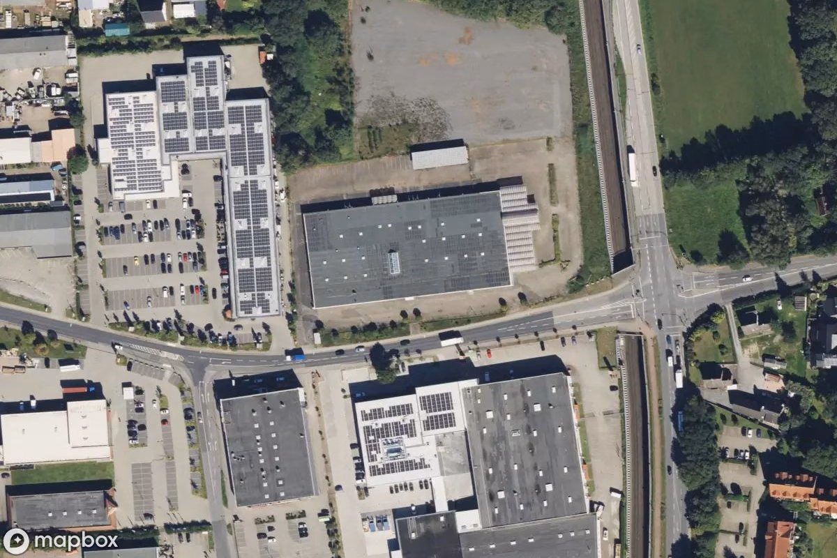 Satellietbeeld vanuit de lucht van Autohaus, een verlaten  in Henstedt-Ulzburg, Duitsland