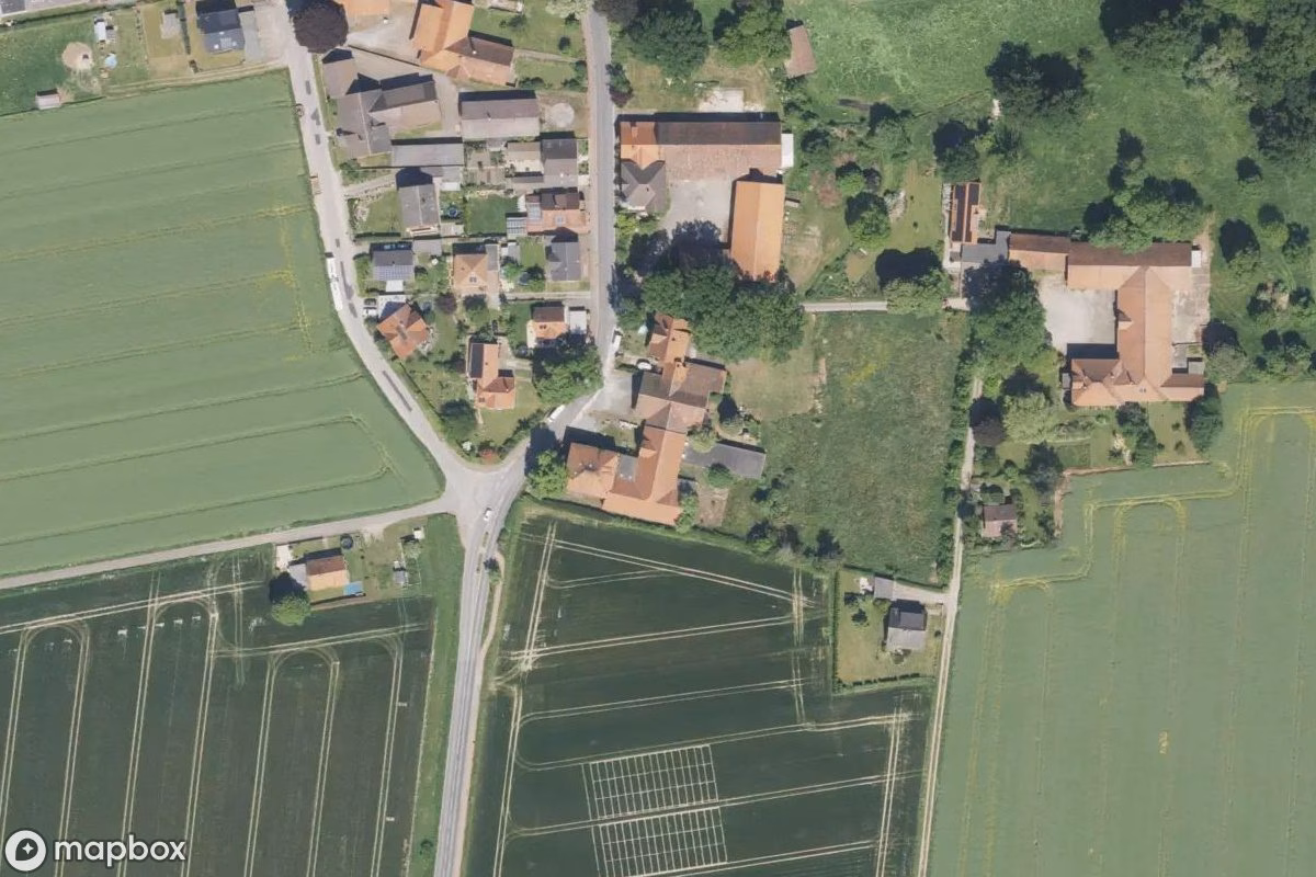 Aerial satellite view of Restaurant, an abandoned Restaurant in Seelze, Germany