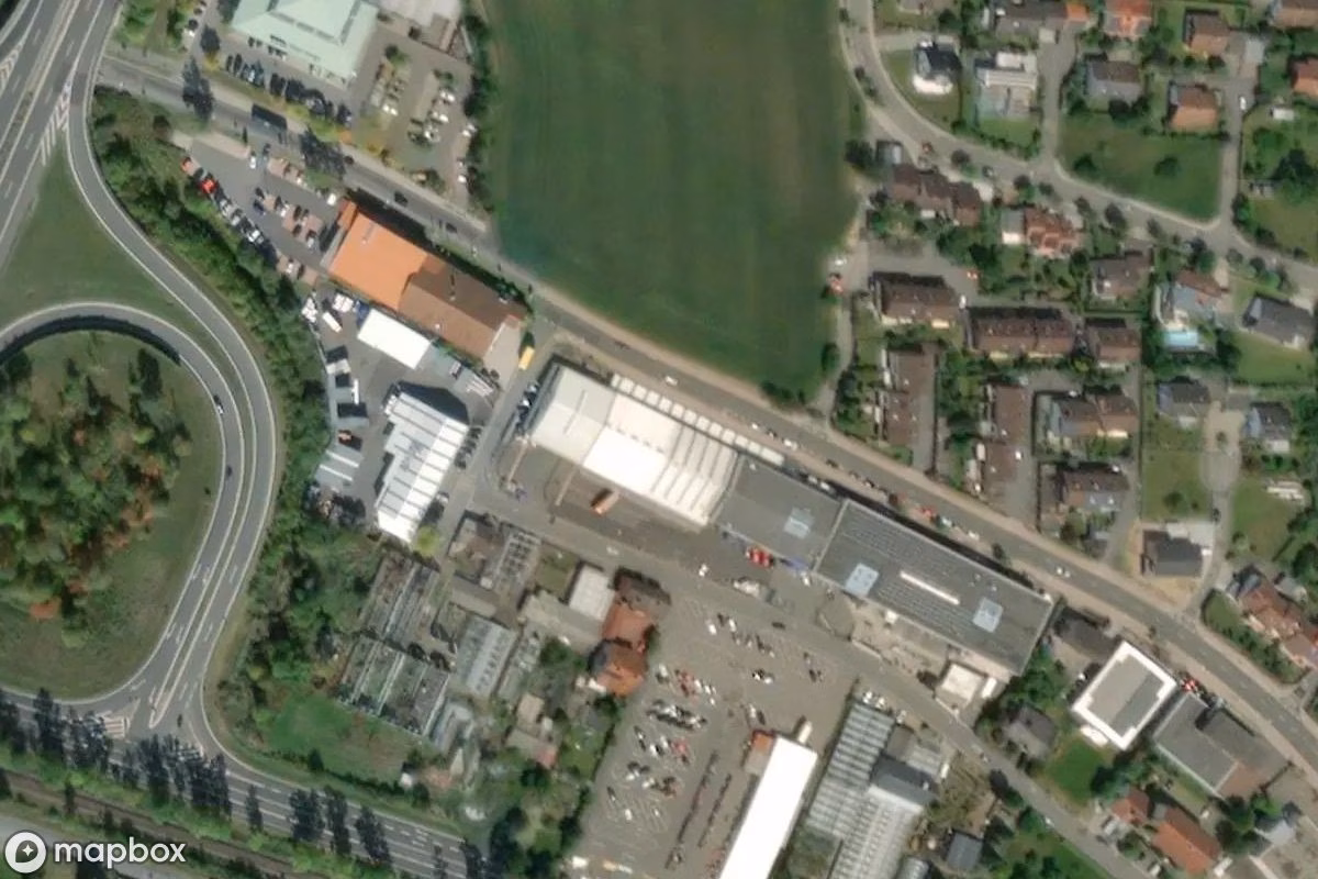 Aerial satellite view of Baumarkt, an abandoned Shop in Weiden in der Oberpfalz, Germany