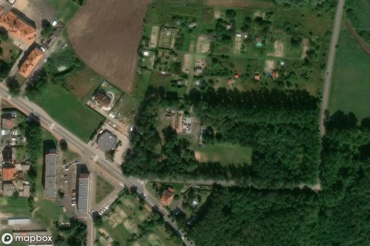 Satellitbild från luften av Revers de sel abandonné, en övergiven i Wapno, Polen